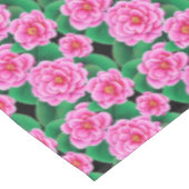 Fuchsia Roze Camellias en Jade Groene bladeren Tafelkleed (Gekanteld)