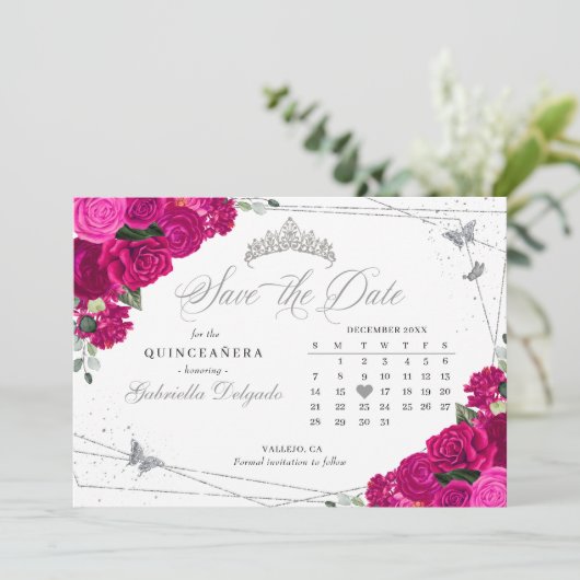 Fuchsia Roze & Zilveren Quinceañera Save De Datum Kaart (Staand voorkant)