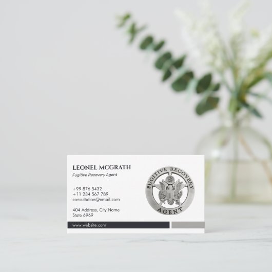 Fugitive Recovery Agent | Elegant zwart zilver Visitekaartje (Staand voorkant)
