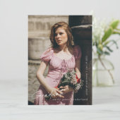 Full Bleed Modern Script Afstuderen Eenvoudige fot Aankondiging (Staand voorkant)