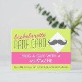 Fun Bachelorette DARE carte de jeu - embrasser un  (Debout devant)