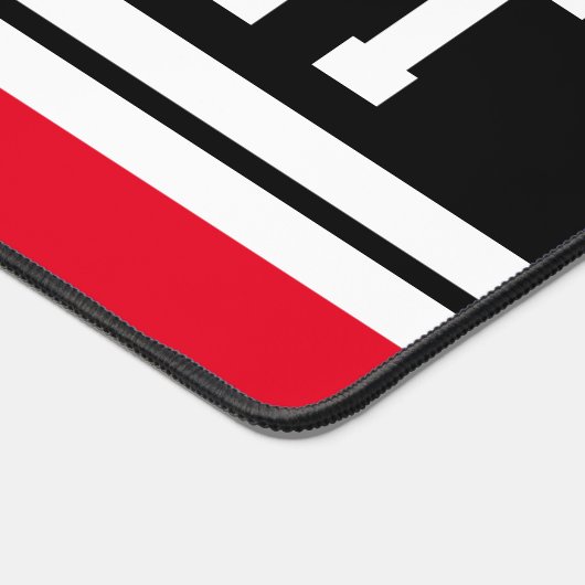 Fun Bright Red Black White Athlepes Texte (Coin)