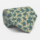 Fun Ditzy Paisley Elephants sur la cravate beige (Roulé)