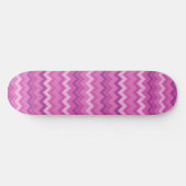 Fun Edgy Pink Zig Zag Skateboard (Horizontaal)