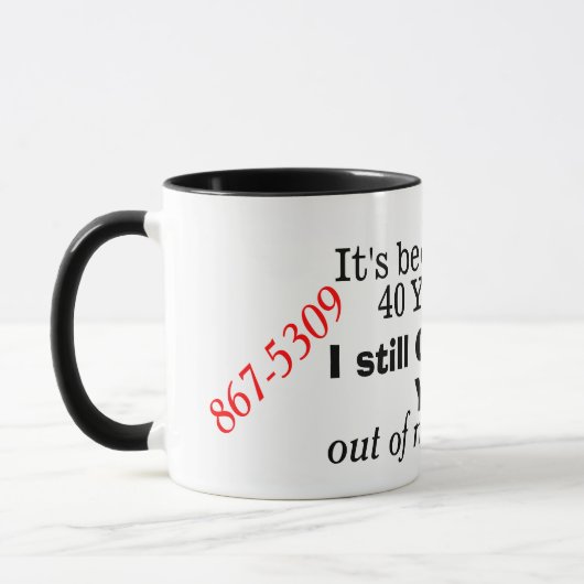 Fun meer dan 40 jaar 867-5309 Retro 80 Mok (Links)