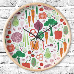 Fun Modern Vegetable Motif Cuisine<br><div class="desc">Avec un motif moderne amusant composé de nombreux légumes délicieux. Art original de Nic Squirrell.</div>