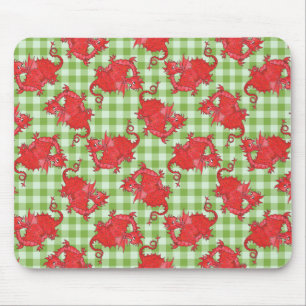 Fun Mousepad: Cute Red Dragon op Green Gingham Muismat