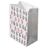 Fun Penguin Gift Bag Medium Cadeauzakje (Achterkant Gekanteld)