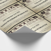 Fun Personalized Newspaper Cadeaupapier (Hoek)