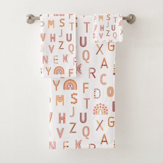 Fun Rainbow Alphabet Pattern Bad Handdoek (Insitu)