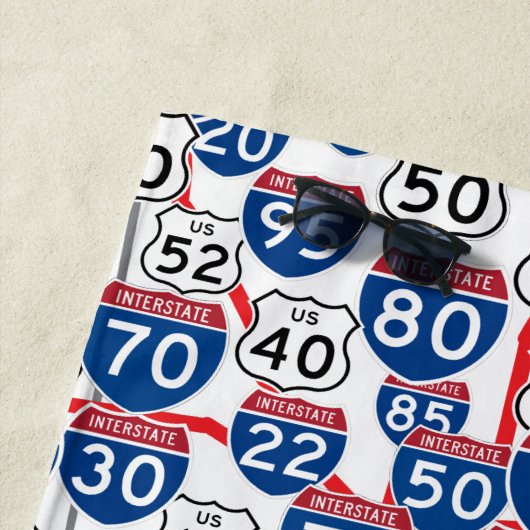 Fun US Highway Signs and Map Random Pattern Strandlaken (In situ)