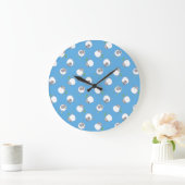 Fun Welsh Sheep Pattern on Sky Blue Background Grote Klok (Huis)
