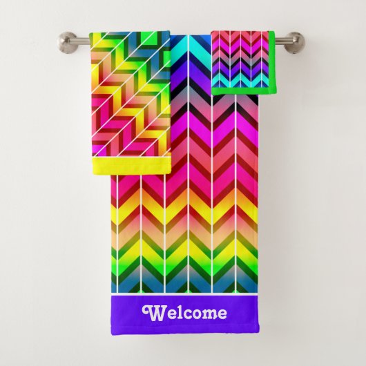 [Fun with Stripes] Patroon #7a Regenbooggeometrisc Bad Handdoek (Insitu)