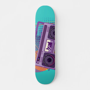 Funky 80s draagbare radiocassetspeler, 'boombox' skateboard