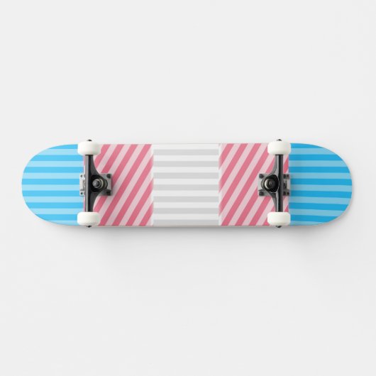 Funky Boho Streep Abstracte Transgender Pride Flag Skateboard (Horizontaal)