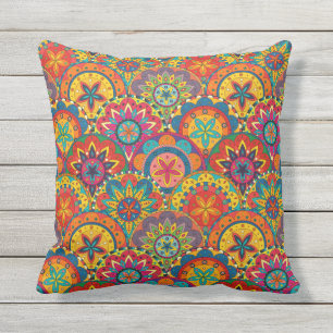 Funky Retro Colorful Mandala Pattern Buitenkussen