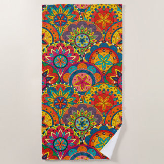 Funky Retro Colorful Mandala Pattern Strandlaken