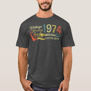 Funny 1974 verjaardagscadeau voor mannen Guitar Lo T-shirt