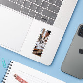 Funny Artist Deadline Panic Sticker (Laptop met iPhone)