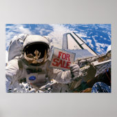 Funny Astronaut - satellieten voor verkoop Poster (Voorkant)