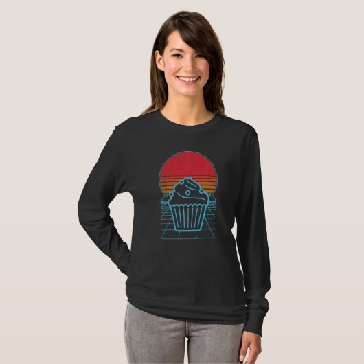 Funny Baking Cupcake Baker Cupcake 80s Retro T-shirt (Voorkant volledig)