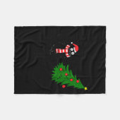 Funny Black Cat Gift Pushing Christmas Tree Over C Fleece Deken (Voorkant (Horizontaal))