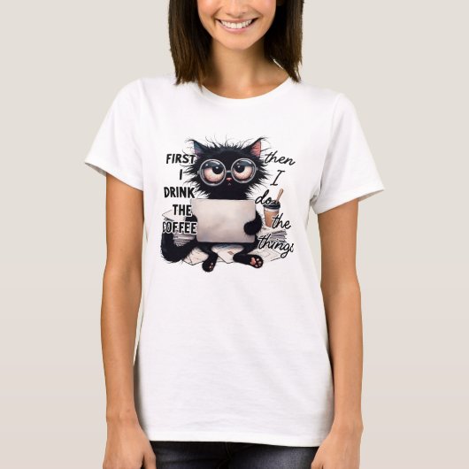 FUNNY BLACK CAT ON THE COMPUTER T-SHIRT (Voorkant)