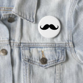 Funny black handlebar mustache trendy hipster ronde button 5,7 cm (In situ)