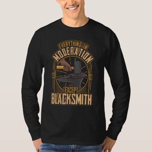 Funny Blacksmith is het aambeeld van de hamer T-shirt (Voorkant)