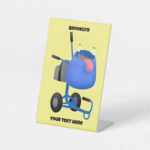 Funny blue cement mixer cartoon illustratie reclamebord met voetstuk