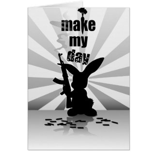 Funny boos gewapend konijn