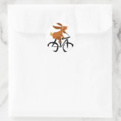 Funny Brown Rabbit Riding Bicycle Ronde Sticker (Tas)