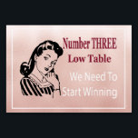 Funny Bunco Numéro Trois carte basse table<br><div class="desc">Funny Bunco Table Numéro Trois basse table pour votre groupe Bunco. Les joueurs apprécieront ces amusantes cartes rétro pour les aider à passer d'une table à l'autre après chaque tour. Faux rose feuille d'or à l'air arrière - plan. Cartes de table de jeu de nuit Bunco mignonnes et amusantes.</div>