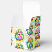 Funny Bunny biting an Easter Egg Bedankdoosjes (Geopend)