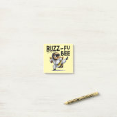 Funny Buzz-Fu Bee Martial Arts Post-It Notes (Sur un bureau)
