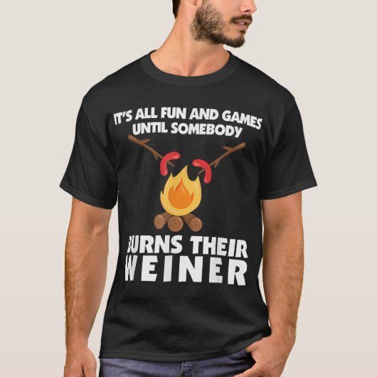 Funny Camping Burn je Weiner Campfire T-shirt (Voorkant)