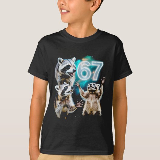 Funny Chaotic Raccoon Howling At 67 Cosmic Six Sev T-shirt (Voorkant)