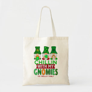Funny Chillin met mijn Gnomies St Patricks Day Tote Bag