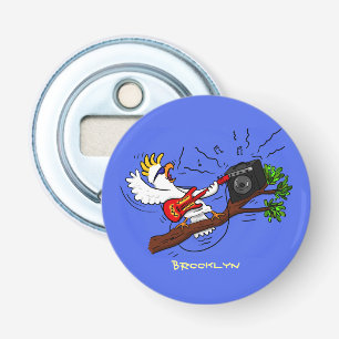 Funny cockatoo speelt rockgitaar cartoon button flesopener