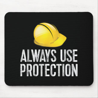 Funny Construction Tshirt - Always Use Protection  Muismat