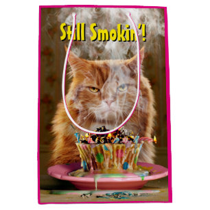 Funny Cranky Cat with Melthday Cupcake Medium Cadeauzakje