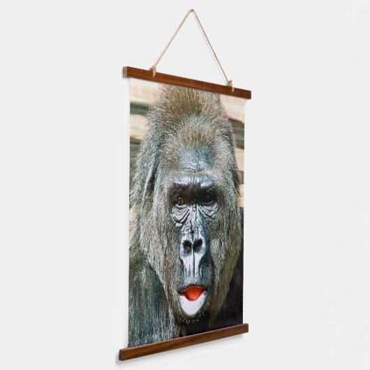 FUNNY CUTE GORILLA HANGEND WANDKLEED (Gebogen)