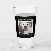Funny Cute Grumpy White Dog 40th Birthday Black Glas (Achterkant)