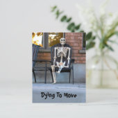 Funny Cute Skeleton New Address Moving Briefkaart (Staand voorkant)