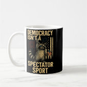 Funny Democracy Isn't A Spectator Srt Koffiemok (Links)