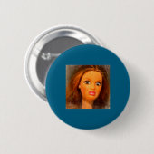 Funny Disgusting Doll Face Meme  Ronde Button 5,7 Cm (Voorkant /achterkant)