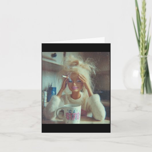 Funny Disgusting Doll Face Meme Smoking Sad Sarcas Kaart (Voorkant)