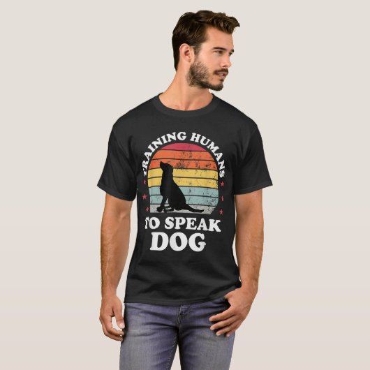 Funny Dog Trainer Retro Sunset Design T-shirt (Voorkant volledig)
