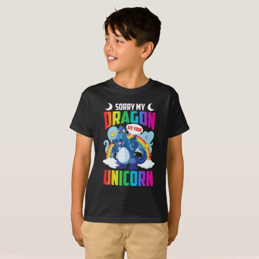 Funny Dragon eet Unicorn T-shirt (Voorkant volledig)