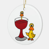 Funny Ducks met Red Wine Glass Keramisch Ornament (Links)